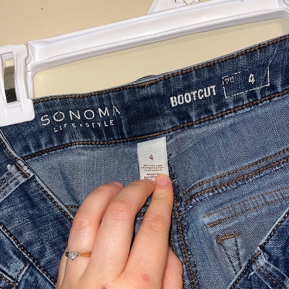 😎Sonoma Bootcut Jeans - sz 4 - Picture 2 of 5